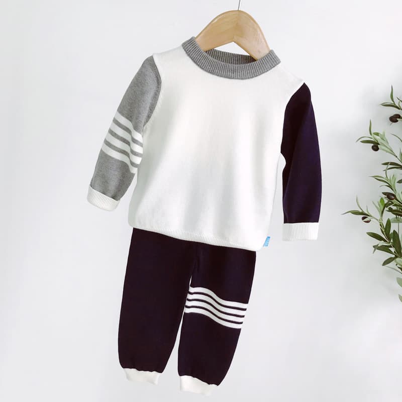 Ensemble pull-pantalon rayé pour bébé